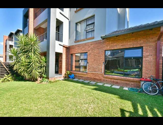 3 BEDROOM TOWNHOUSE FOR SALE IN OAKDENE